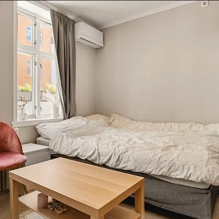 Centrally Located In Apartment